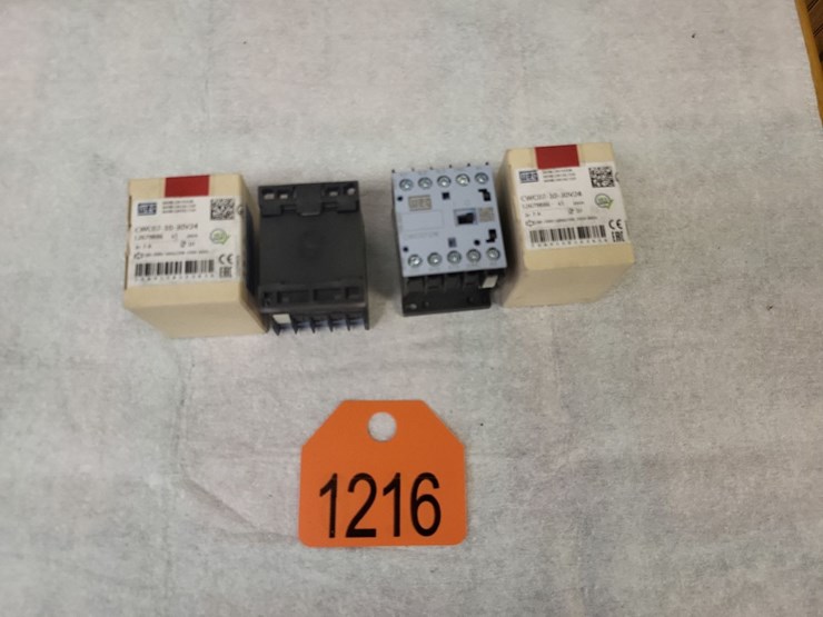(4)-mini---contactors-7-amp-3-pole-w/1-auxiliary-contact---tag-#1216-image-1