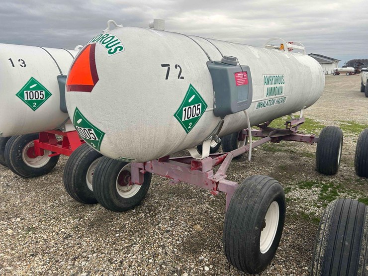 1000-gal.-nh3-tank-on-gear-#72-image-7