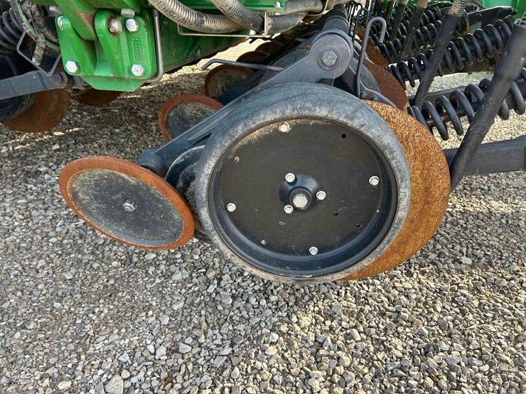 2013-john-deere-1990ccs-image-17