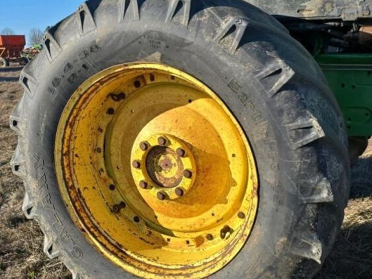 john-deere-7330-image-6