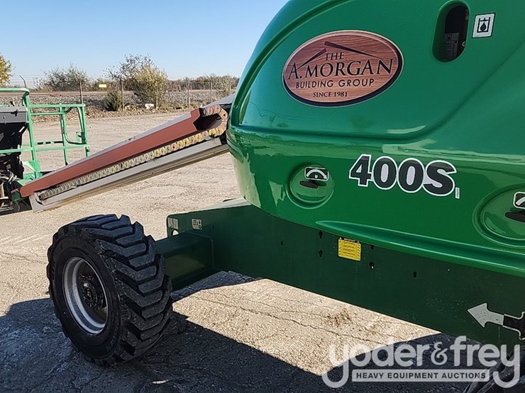 2014-jlg-400s-image-16