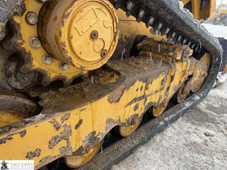 2016-caterpillar-259d-image-9