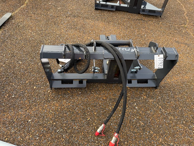 #7921-•-skid-steer-tree-puller-image-6