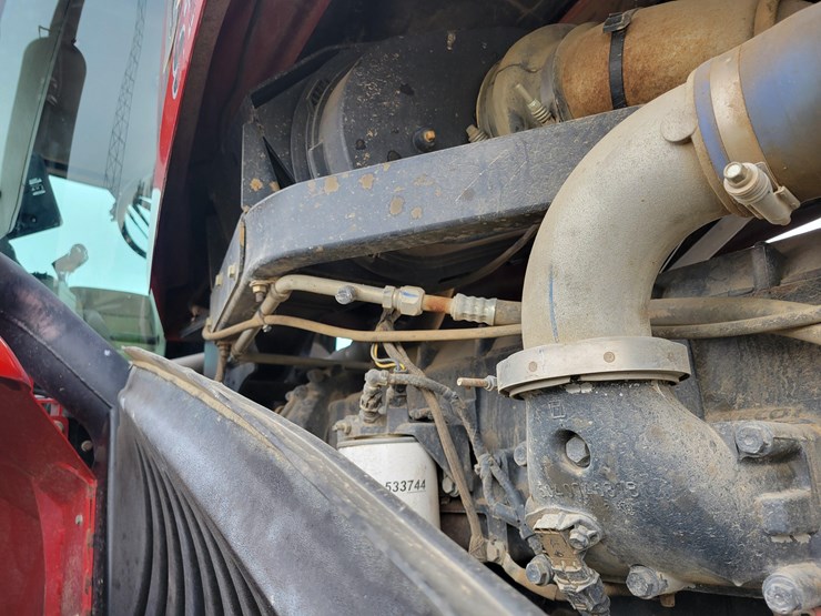 2014-case-ih-400-image-35