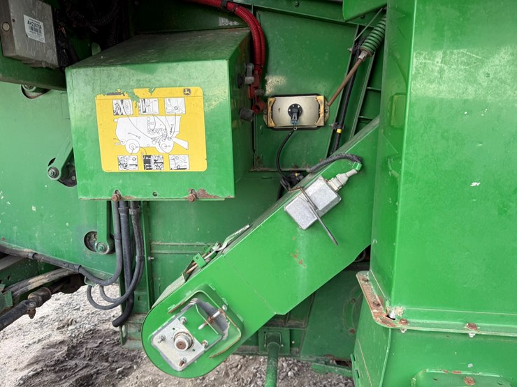 2009-john-deere-9870-sts-image-90