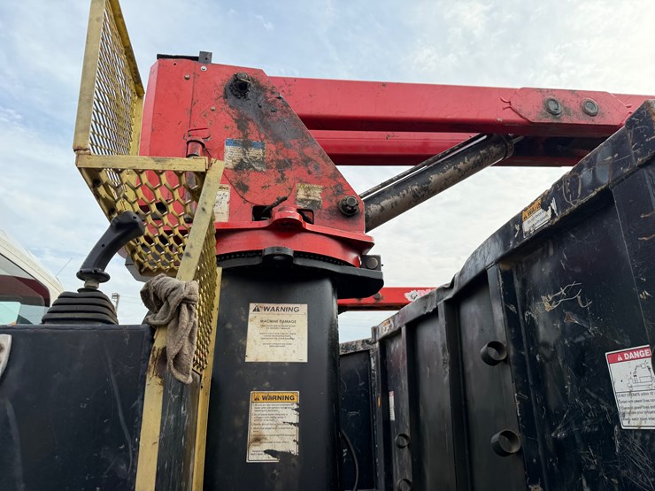 2018-international-durastar-4400-image-22