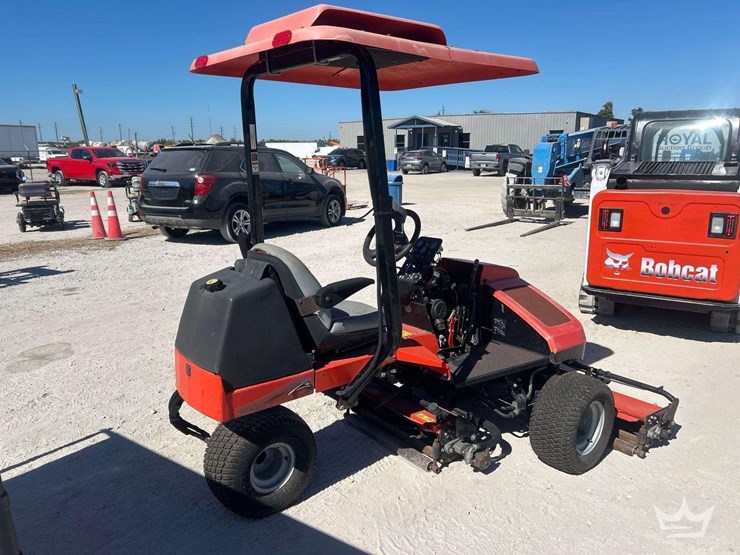 2011-jacobsen-t-700-commercial-reel-mower-image-4