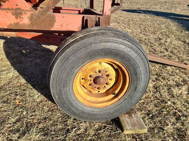 hopper-wagon-w/running-gear-image-37