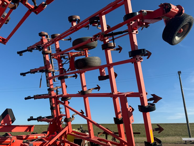 #7739-•-2014-kuhn-krause-5635-field-cultivator-image-8