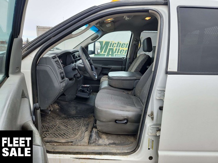 2009-dodge-ram-5500-image-14