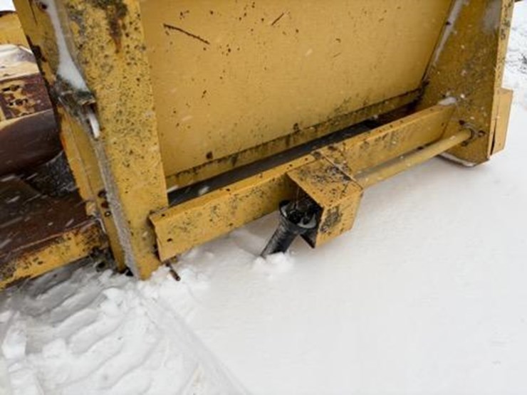 new-holland-974-image-10