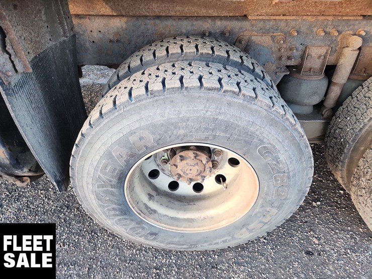 2009-international-workstar-7600-image-15