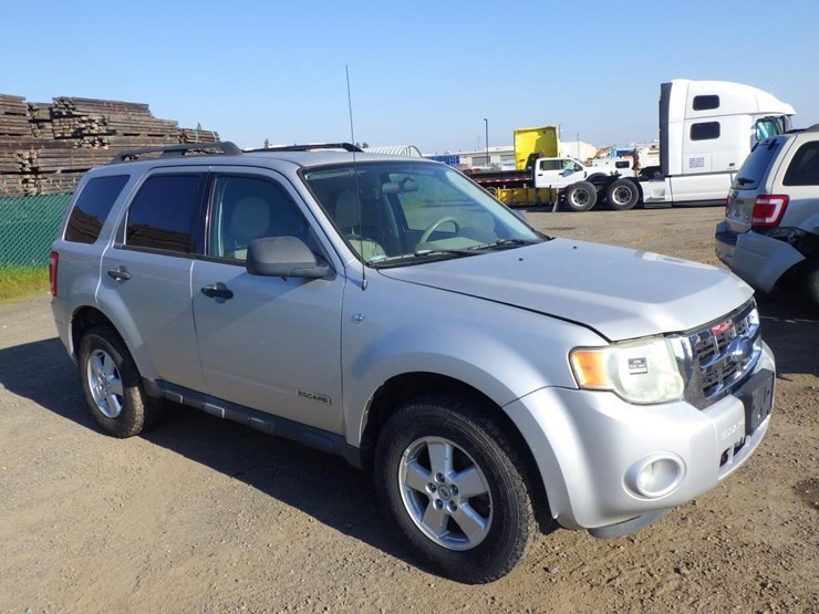2008-ford-escape-image-2