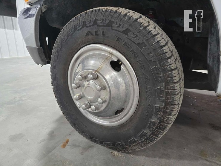 2004-ford-f350-image-18