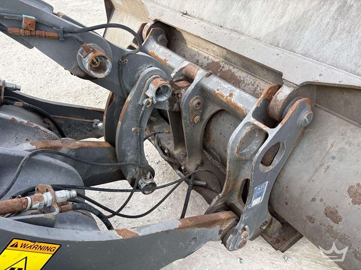 2020-volvo-l60h-image-9