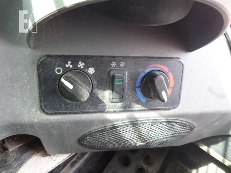 2018-bobcat-t770-image-12