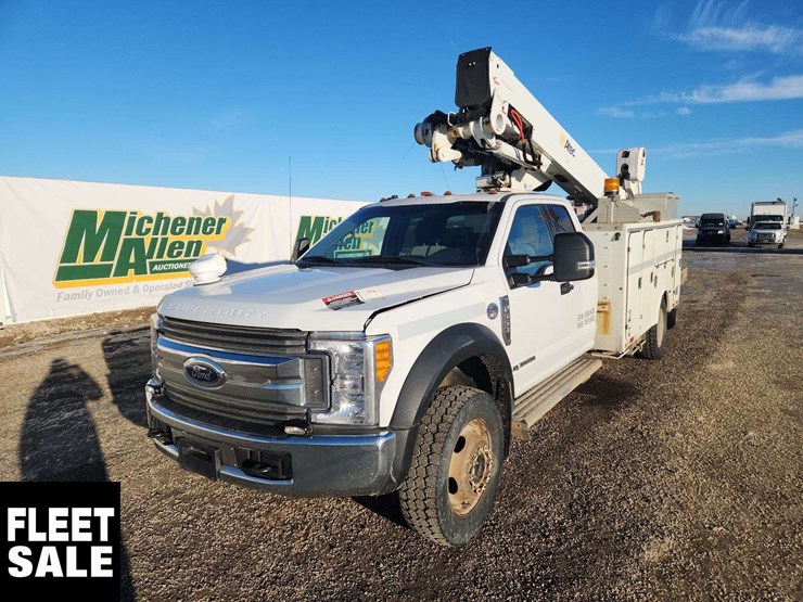 2017-ford-f550-image-1