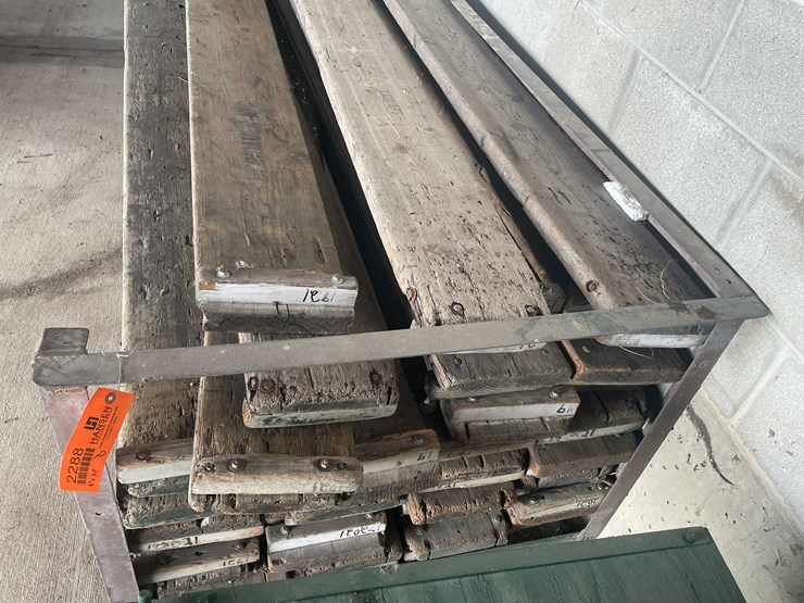 #2288-•-material-rack-and-wooden-boards-image-5