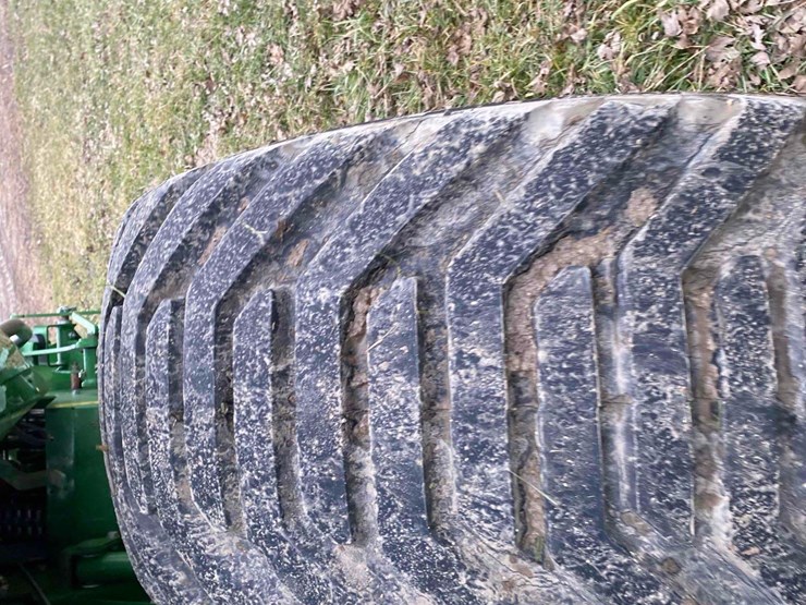 mchale-750-v6-round-baler,-image-29