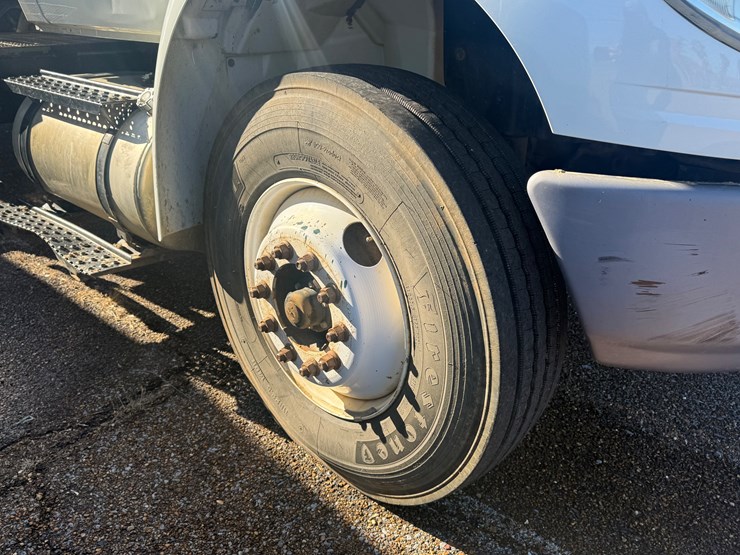 2012-international-durastar-4400-image-30