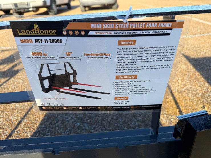 #7864-•-mini-skid-steer-pallet-forks-image-1