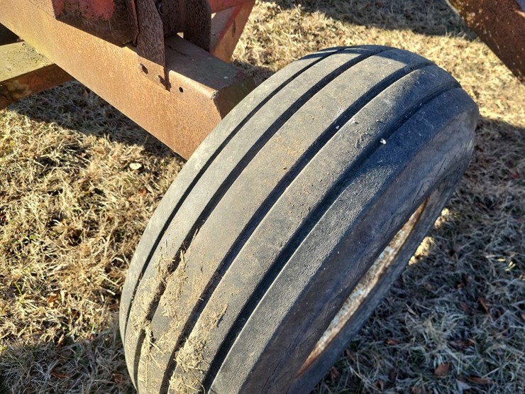 hopper-wagon-w/running-gear-image-12