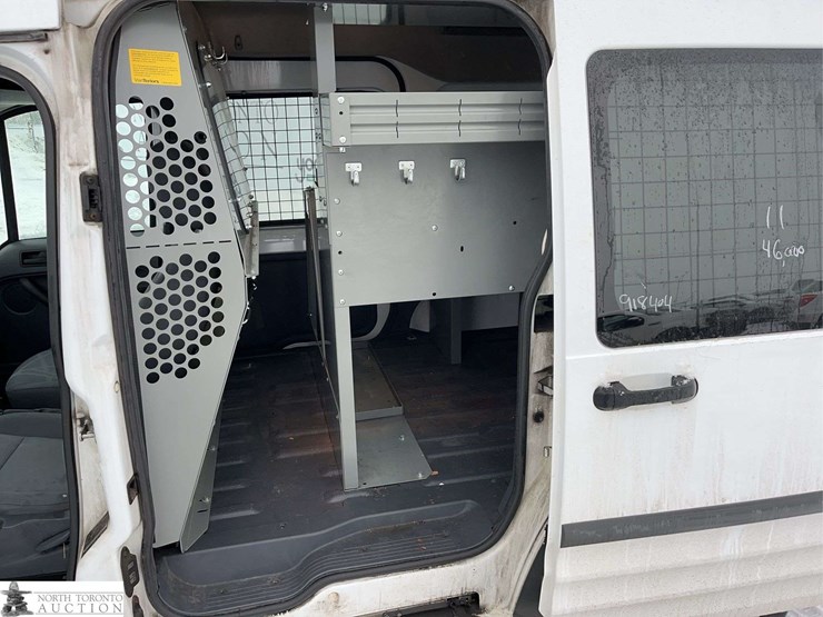 2011-ford-transit-connect-image-17