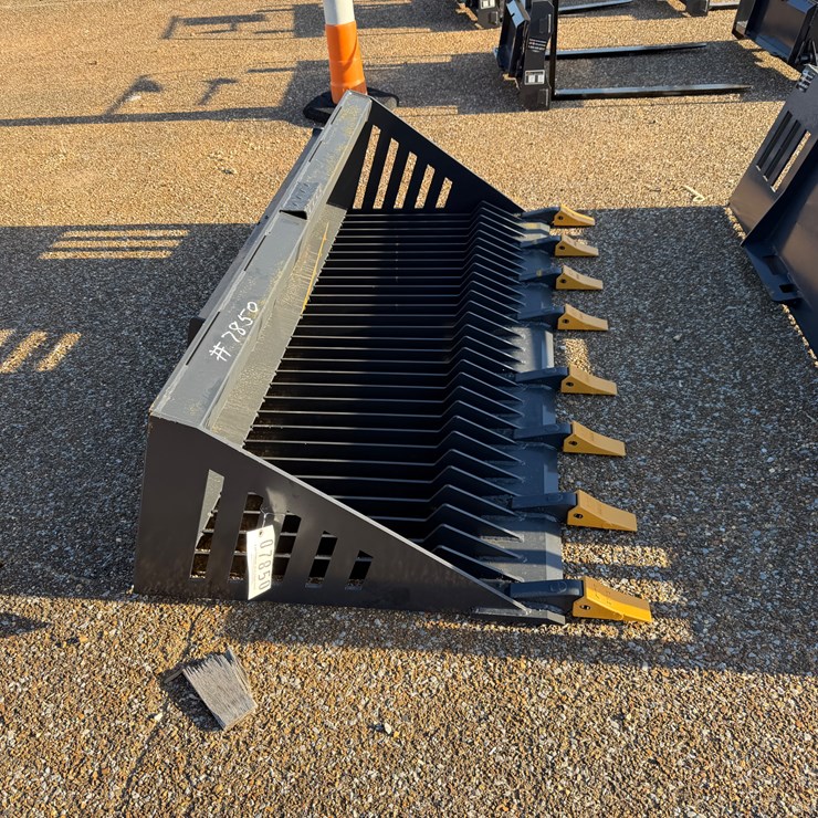 #7850 • Skid Steer Rock Bucket