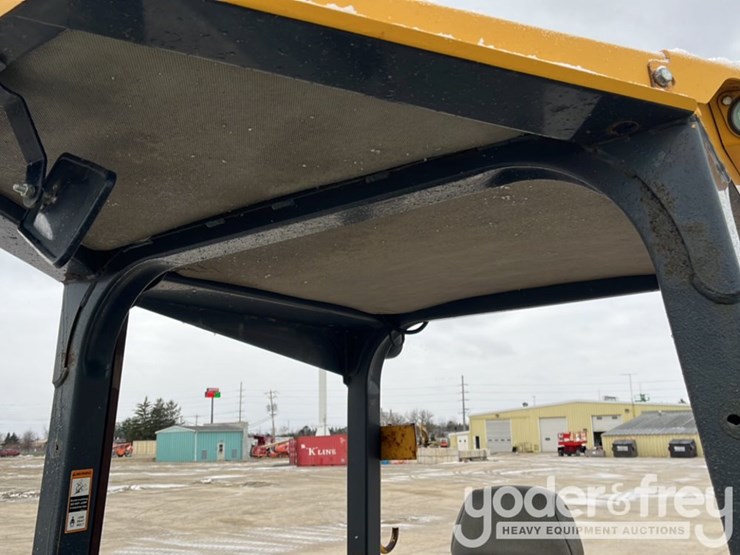 2015-deere-450j-image-25