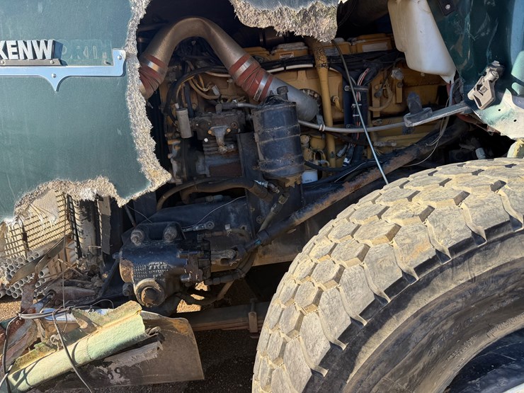 #7799-•-kenworth-salvage-image-6