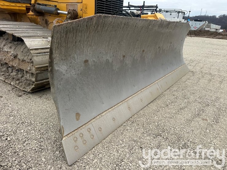 2016-deere-700k-lgp-image-18