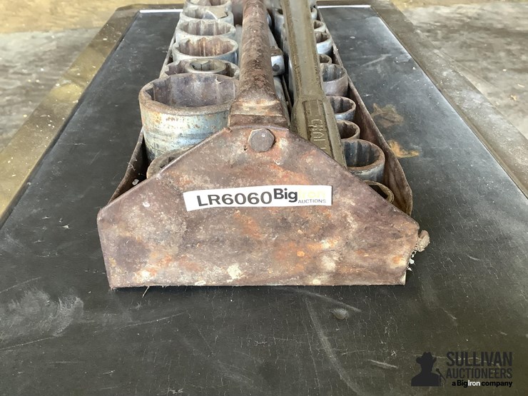 rachet-&-assorted-sockets-image-4