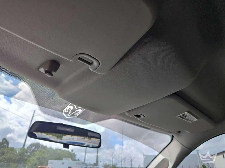 2012-dodge-ram-1500-image-11