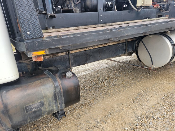 2000-case-ih-4700-image-4