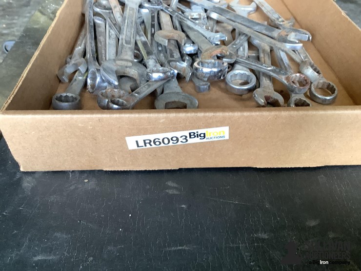 assorted-combination-wrenches-image-5