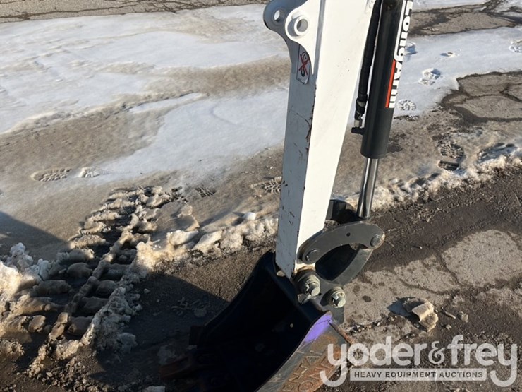 2022-bobcat-e20-image-16