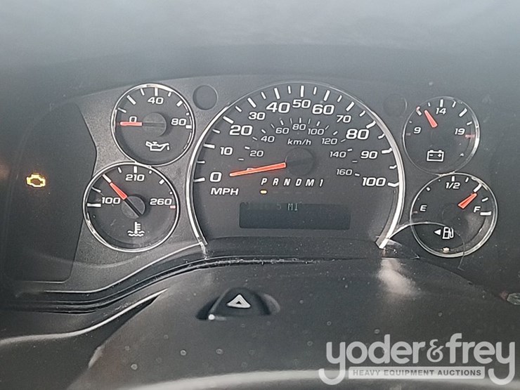 2015-gmc-savana-g4500-image-18