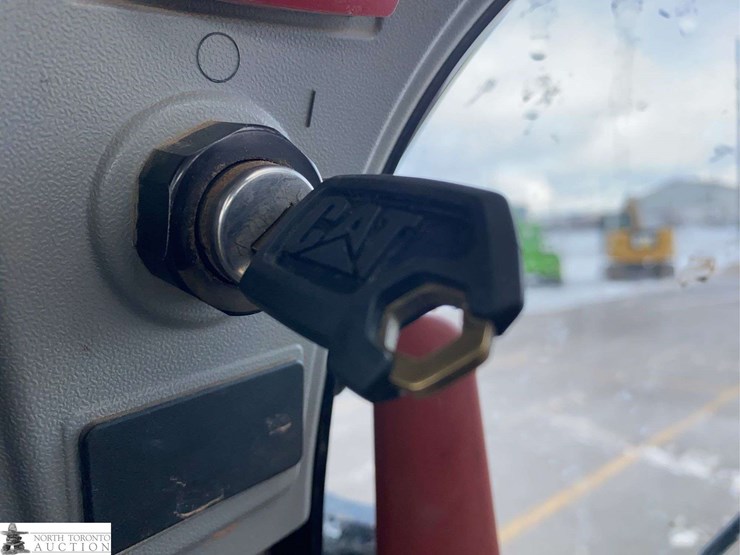 2018-caterpillar-289d-image-23