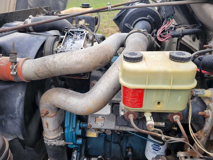 2000-case-ih-4700-image-36