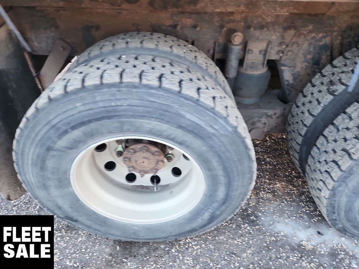 2009-international-workstar-7600-image-13