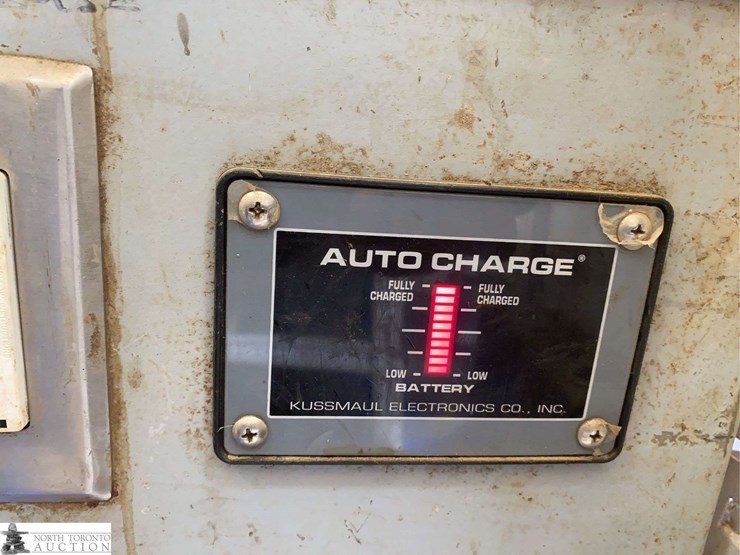 2009-international-durastar-4400-image-45