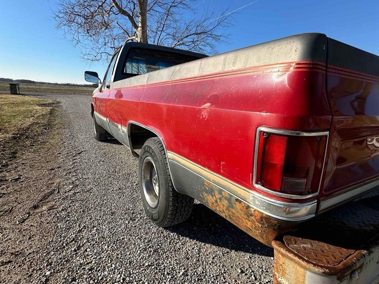 1987-chevrolet-c10-image-12
