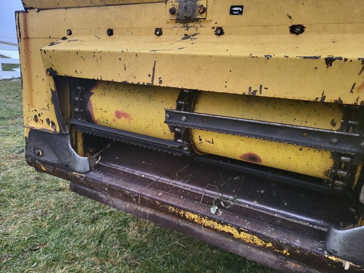 new-holland-tr88-image-9