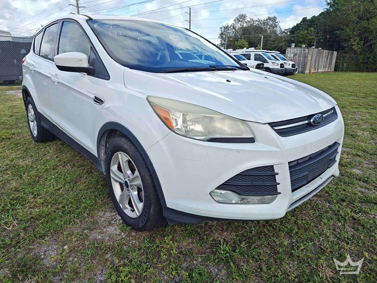 2015-ford-escape-image-2