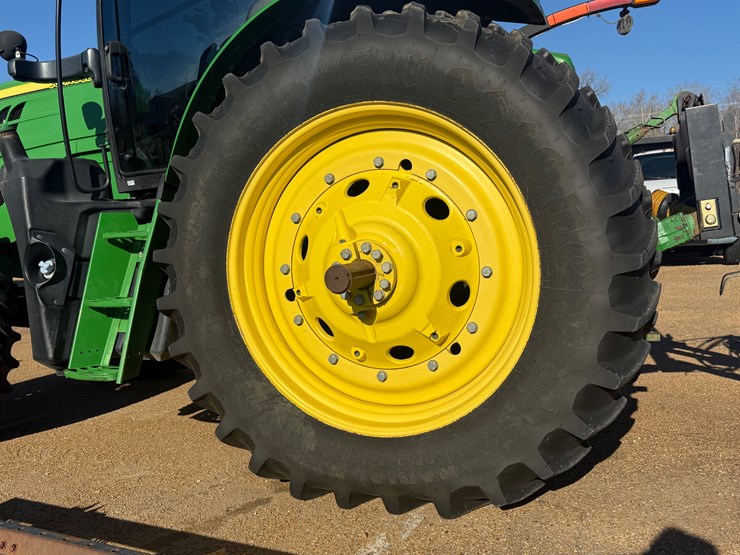 john-deere-6145r-image-16