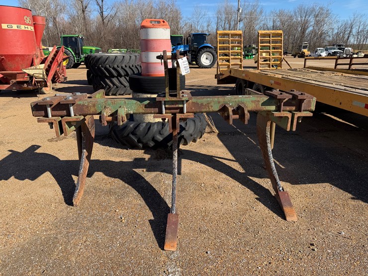 #7809-•-3-bottom-sub-soiler-image-1