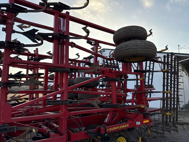 sunflower-44’-cultivator-image-24