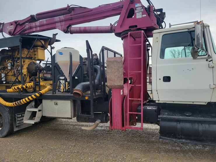 1993-ford-l8000-image-13