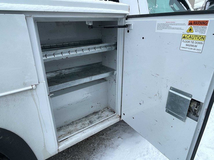 2017-chevrolet-2500-image-65