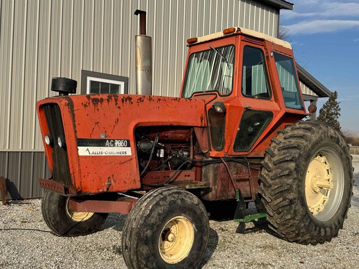1973-allis-chalmers-7050-tractor-image-5